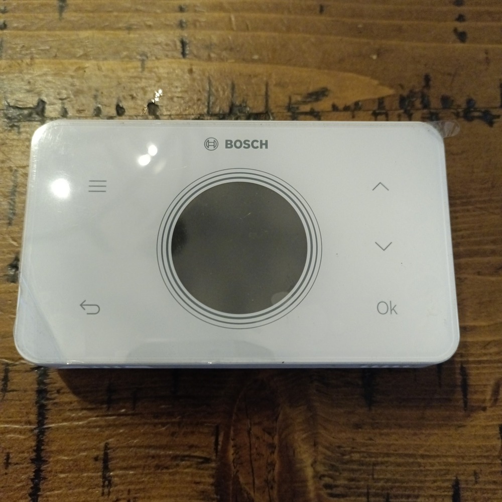 Bosch BCC50 Wi-Fi Smart Thermostat 8-733-952-994 White c1